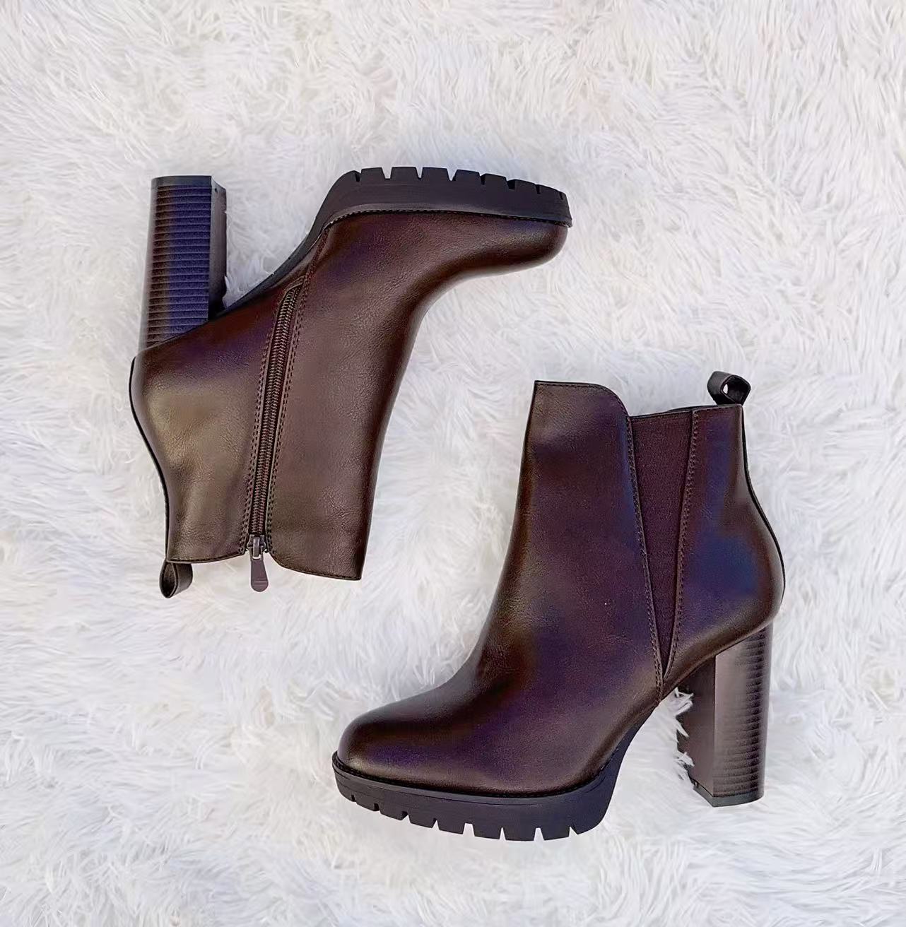 Botines de tacón ancho